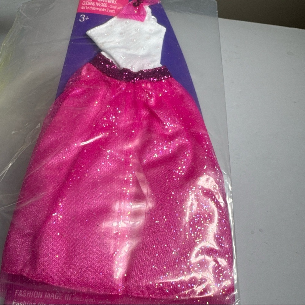 New 2020 Mattel Barbie White Pink Sparkle Dress Gown Sleeveless Bow V7200
